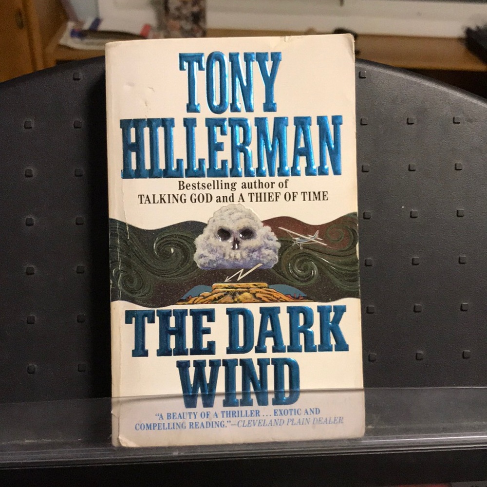“ The Dark Wind” Tony Hillerman paperback book